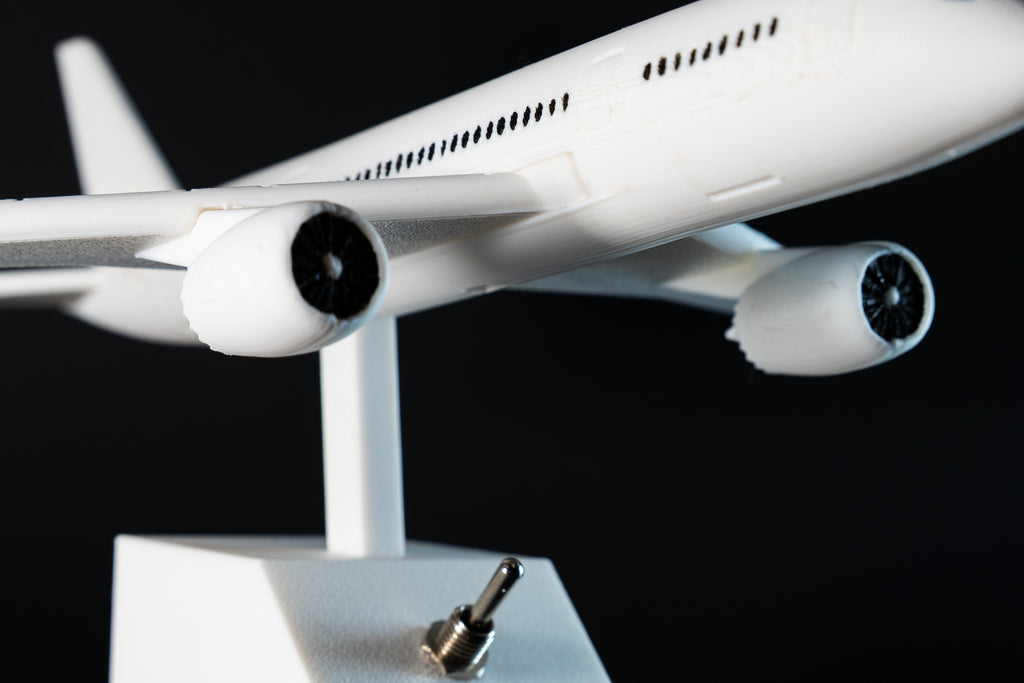 LumaWing Boeing 787 Dreamliner Desk Model with Realistic Aircraft Lighting