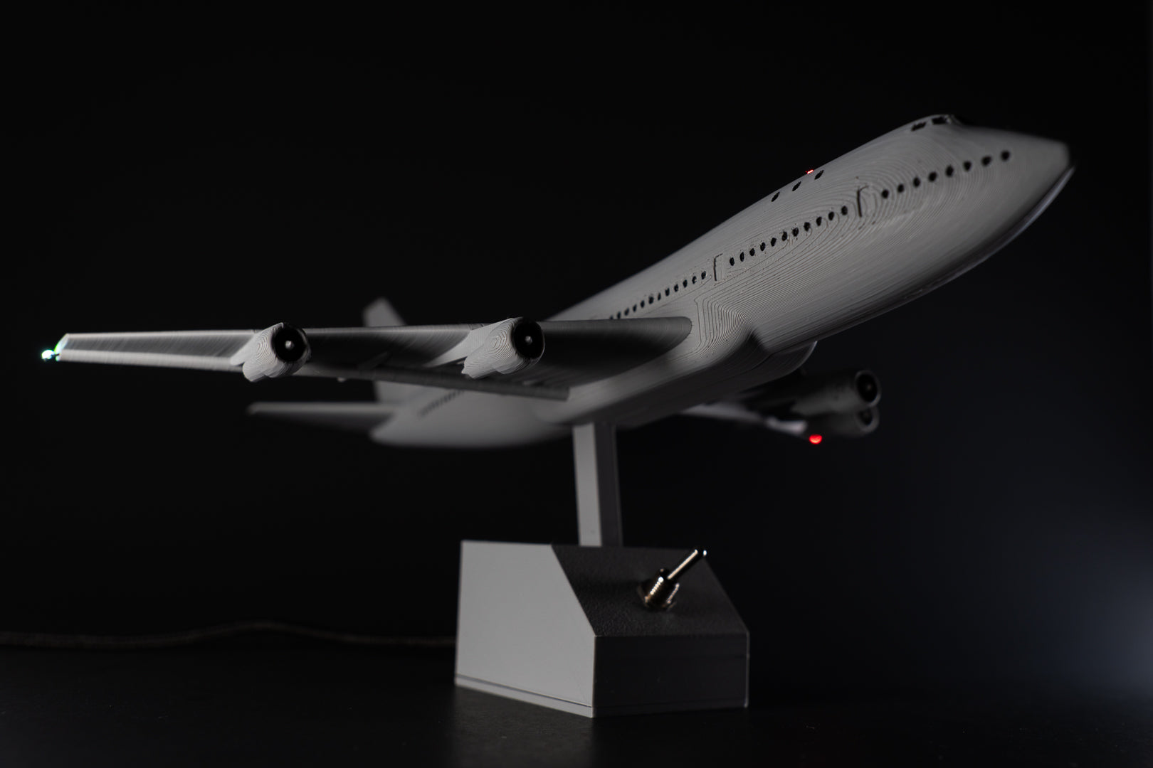 LumaWing Boeing 747 Desk Model with Realistic Aircraft Lighting