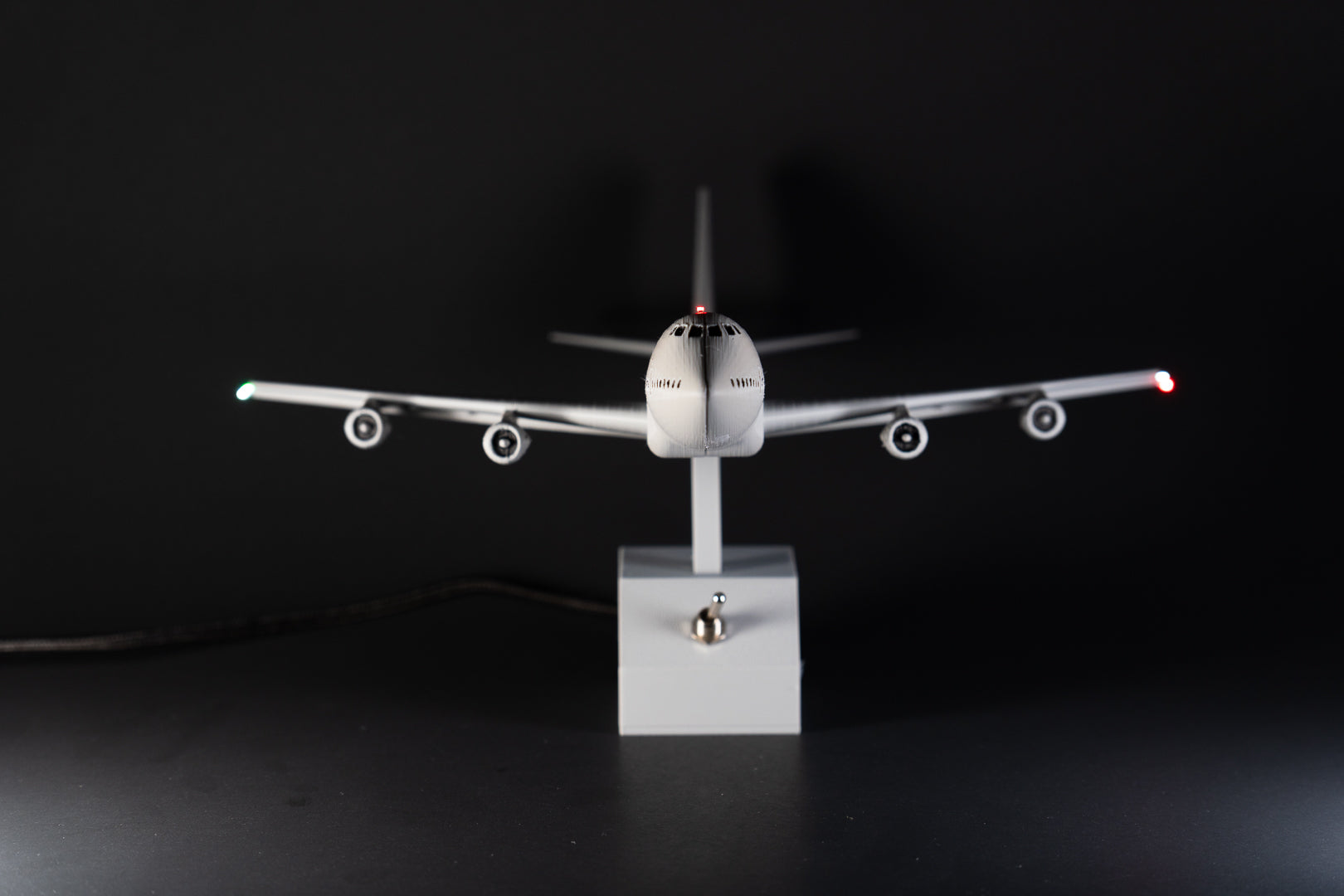 LumaWing Boeing 747 Desk Model with Realistic Aircraft Lighting